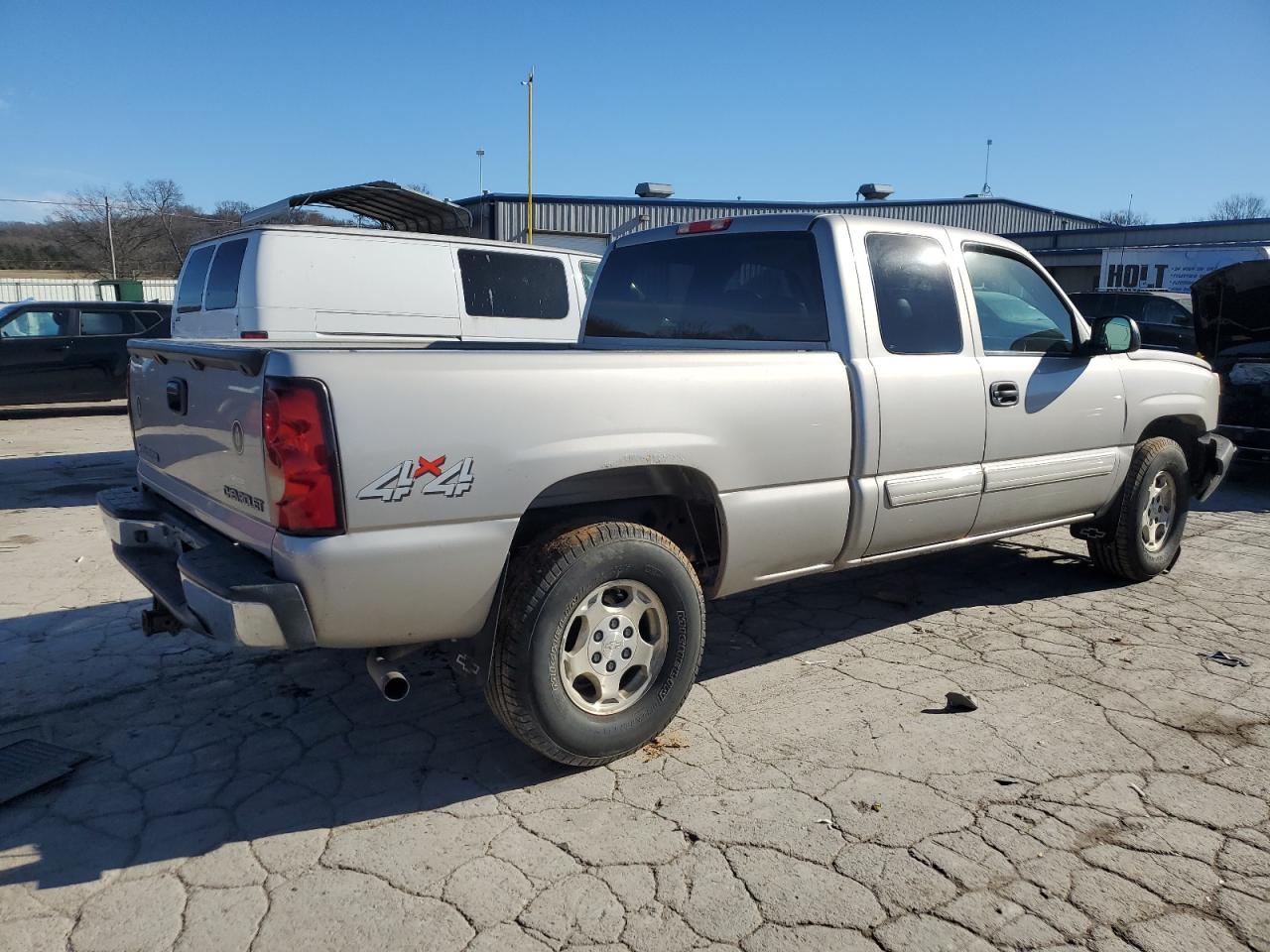 2004 Chevrolet Silverado - Image 3
