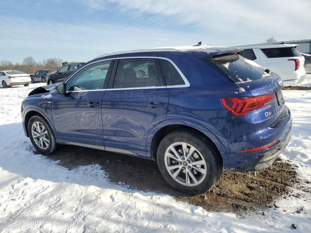2024 Audi Q3 - Image 2