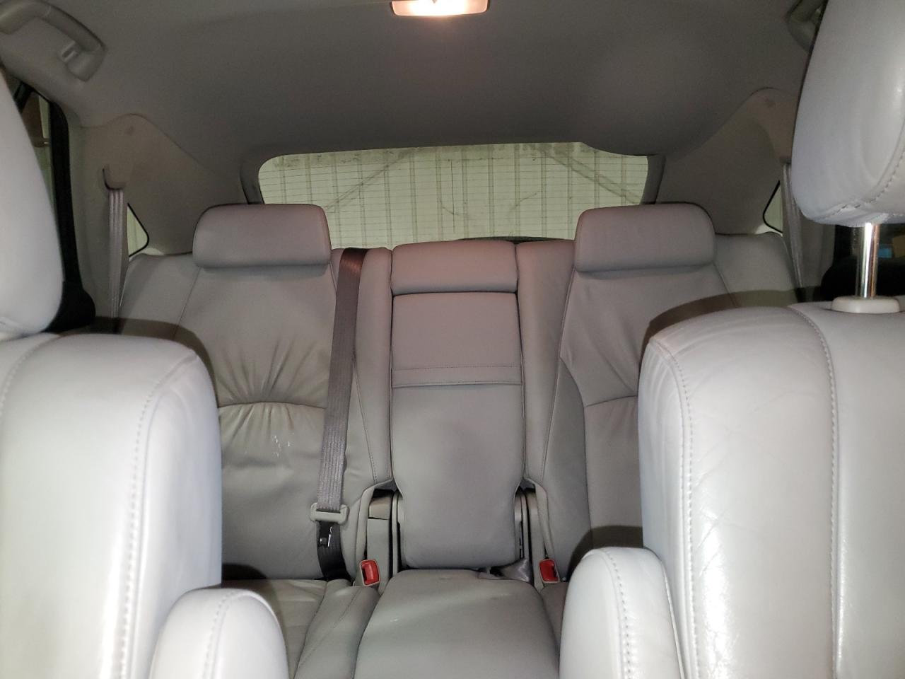 2004 Lexus RX - Image 10