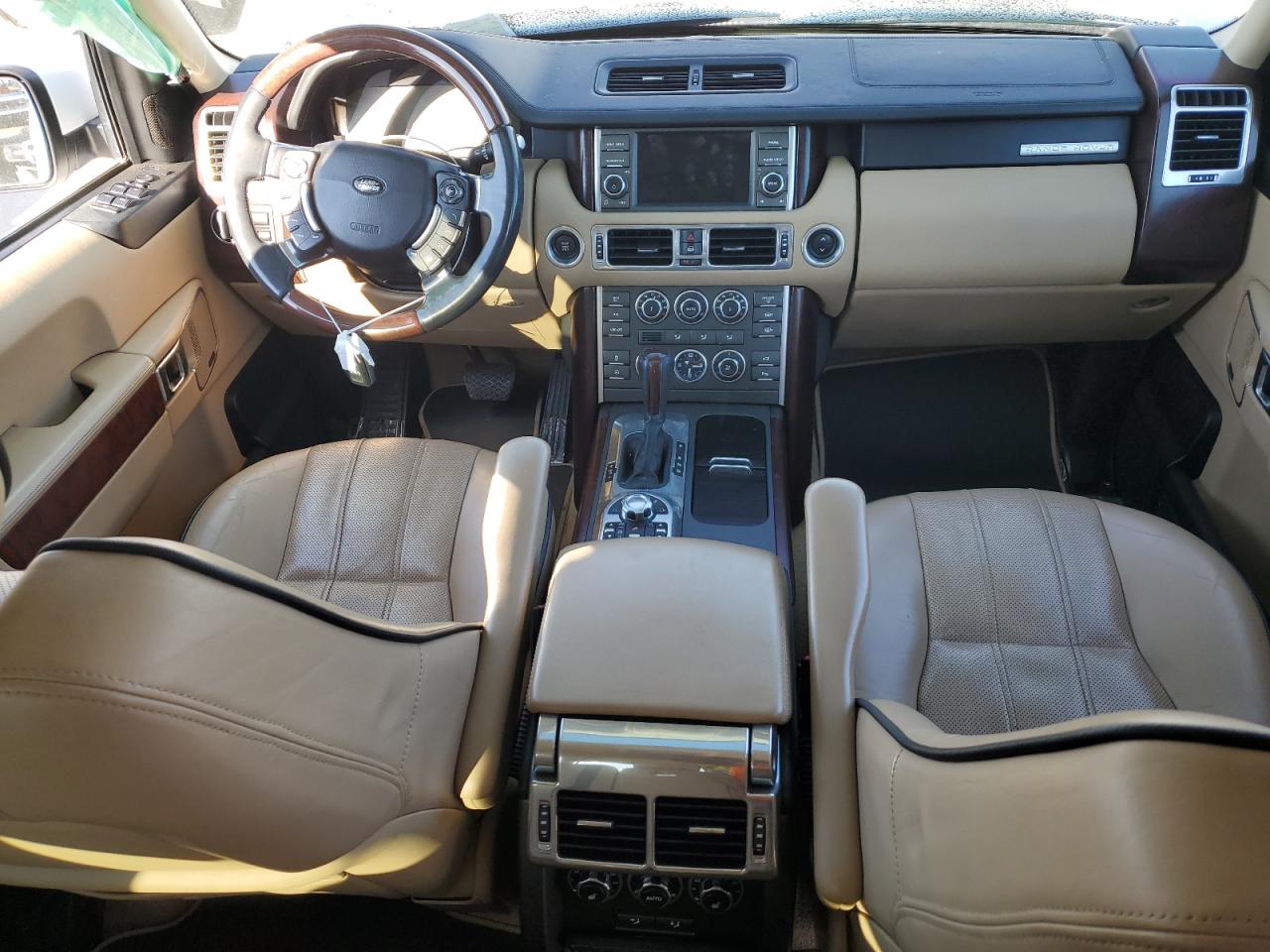 2011 Land Rover Range Rover - Image 8