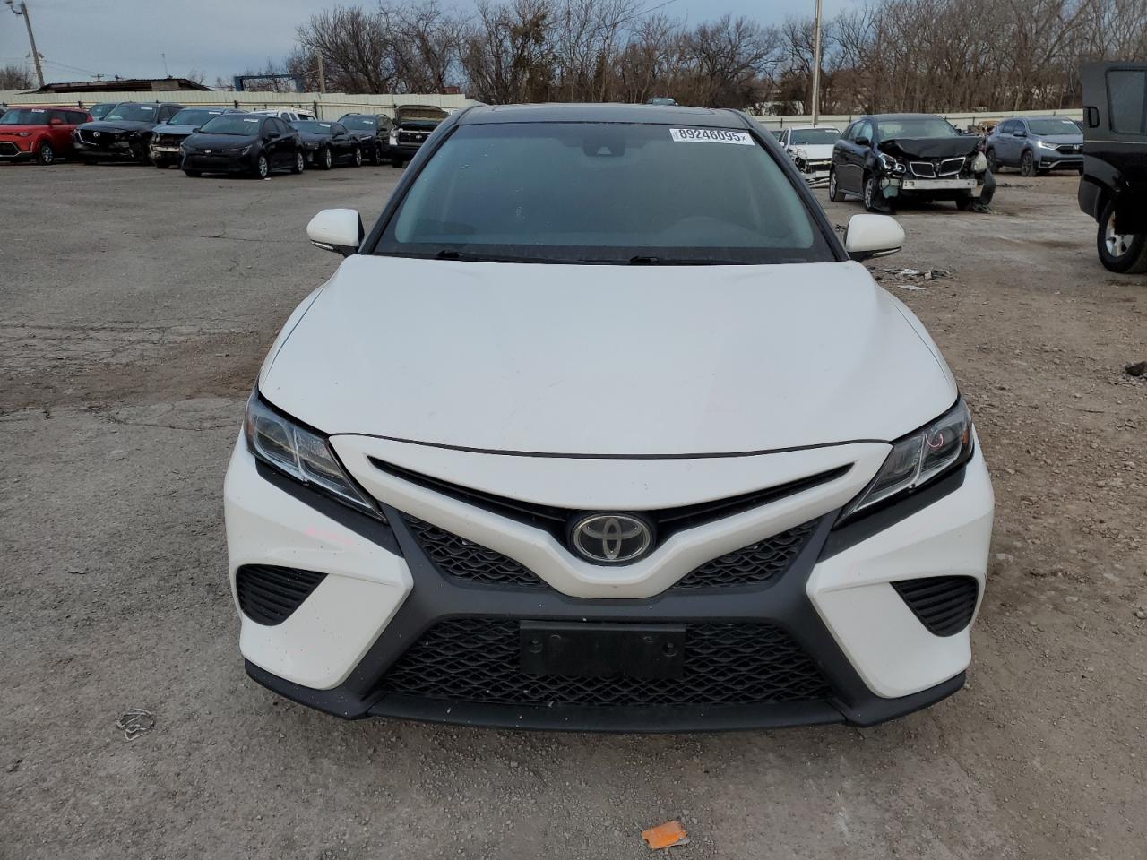 2018 Toyota Camry - Image 5