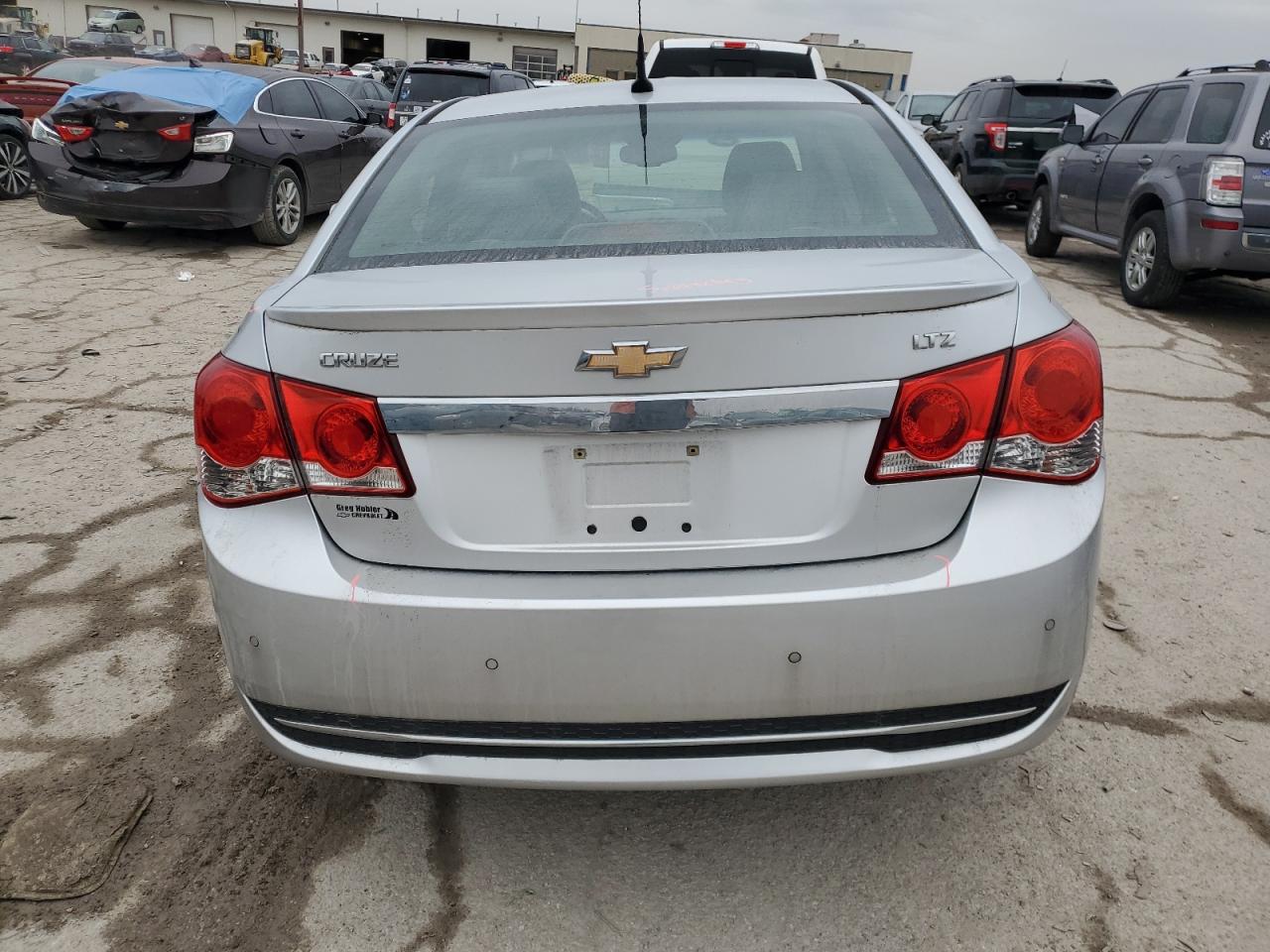 2012 Chevrolet Cruze - Image 6