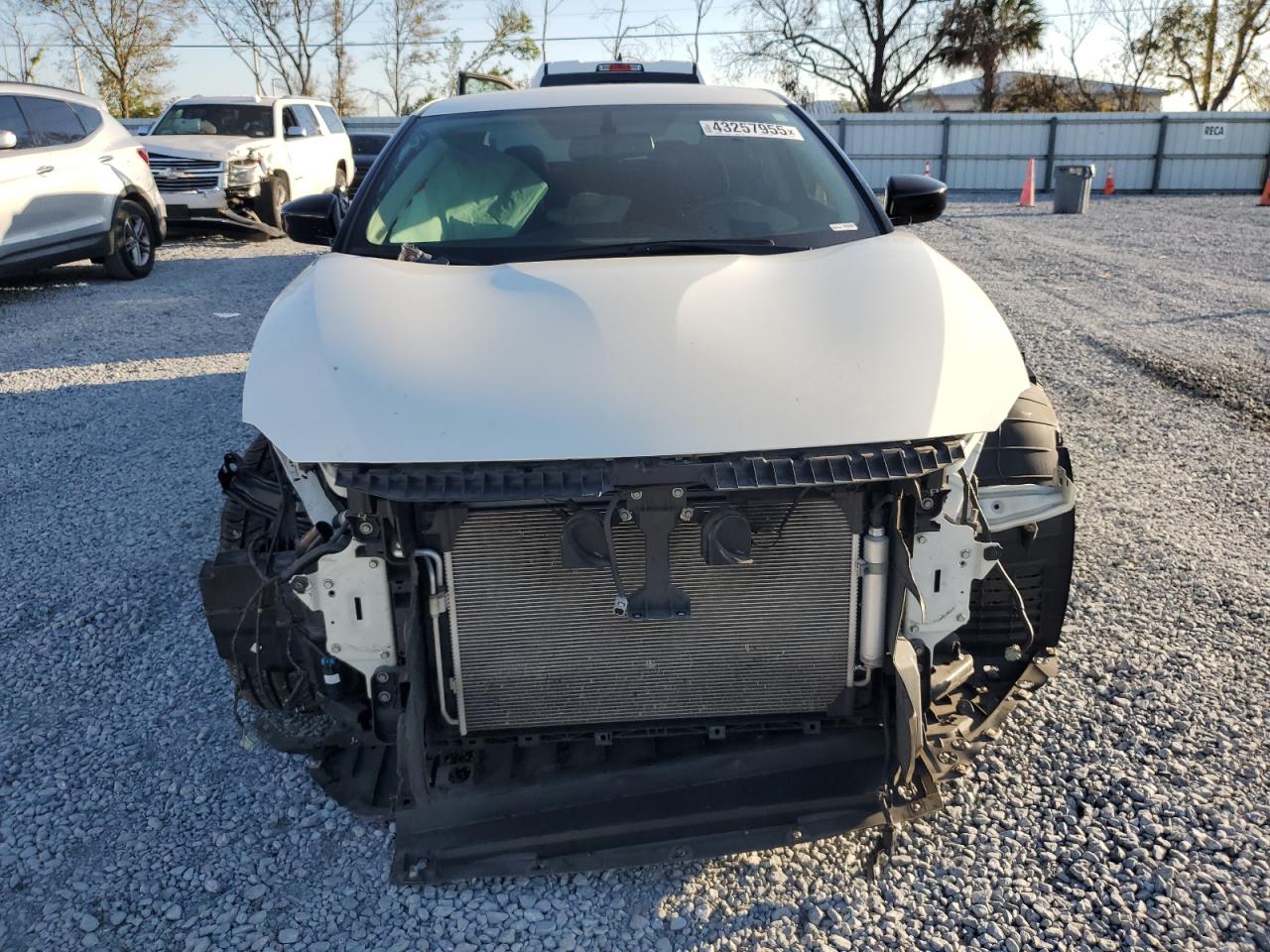 2019 Nissan Maxima - Image 5