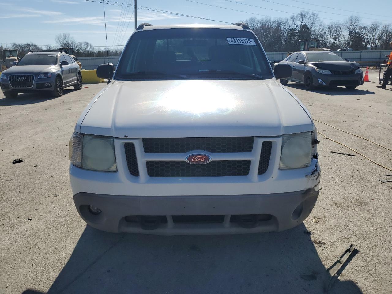 2001 Ford Explorer - Image 5