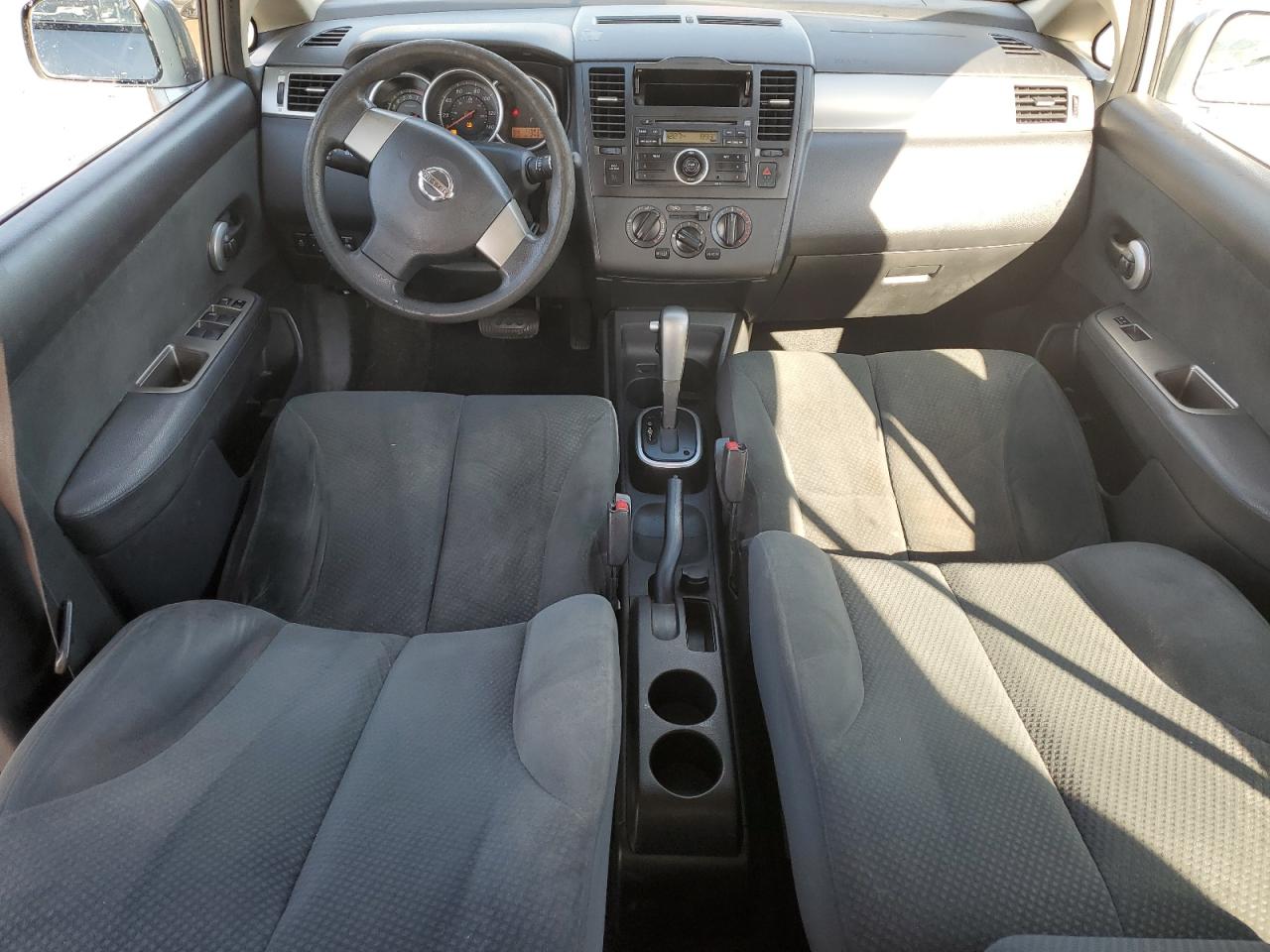 2012 Nissan Versa - Image 8