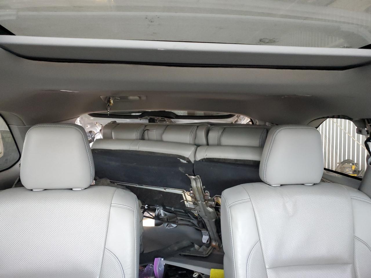 2018 Toyota Highlander - Image 10