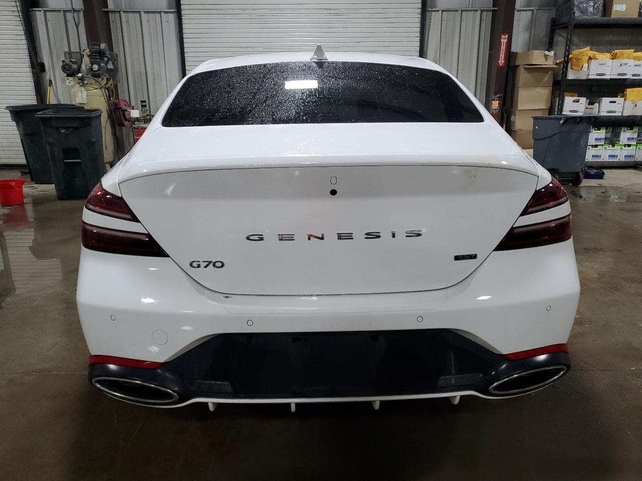 2022 Genesis G70 - Image 6