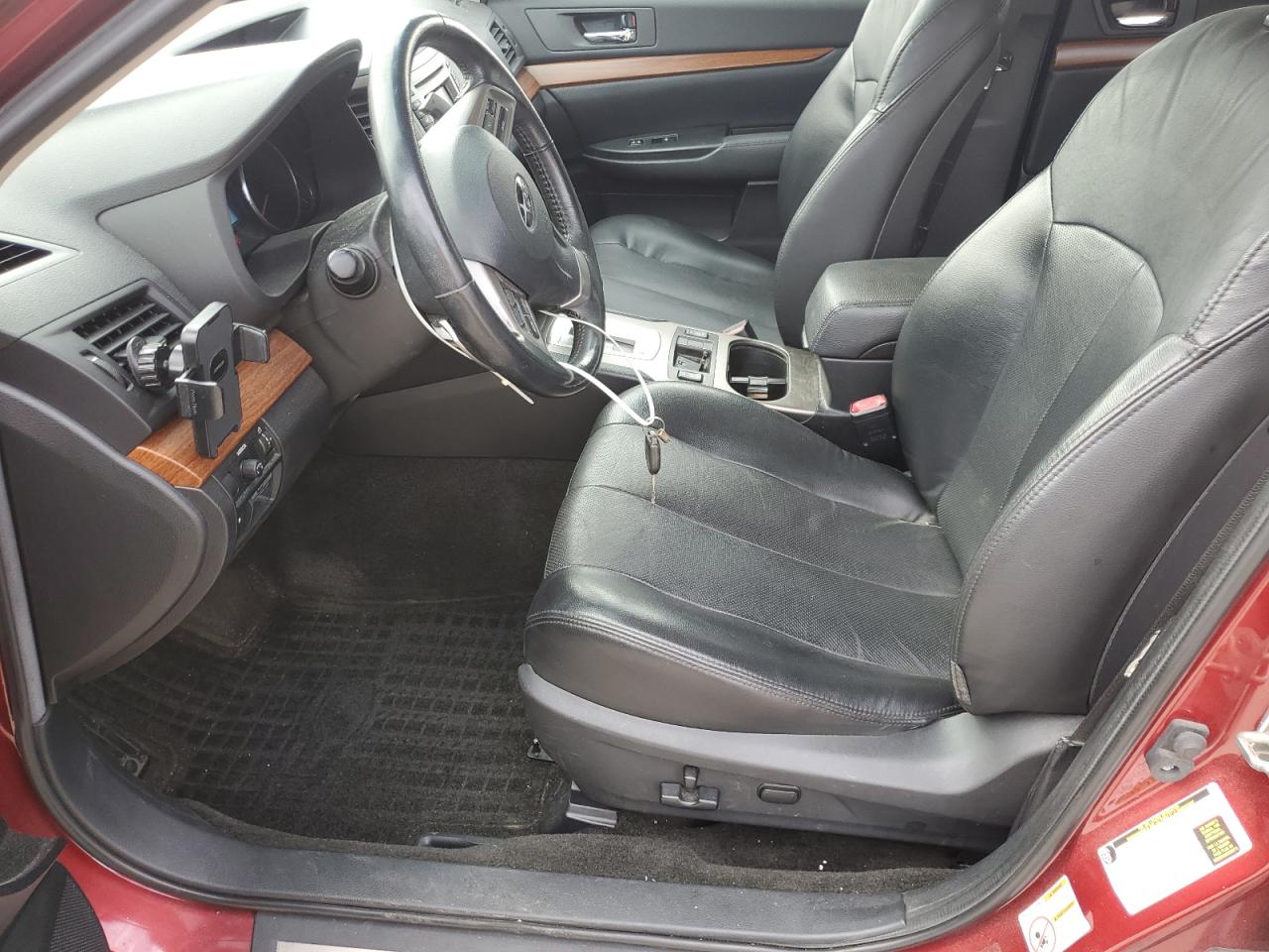 2014 Subaru Outback - Image 7
