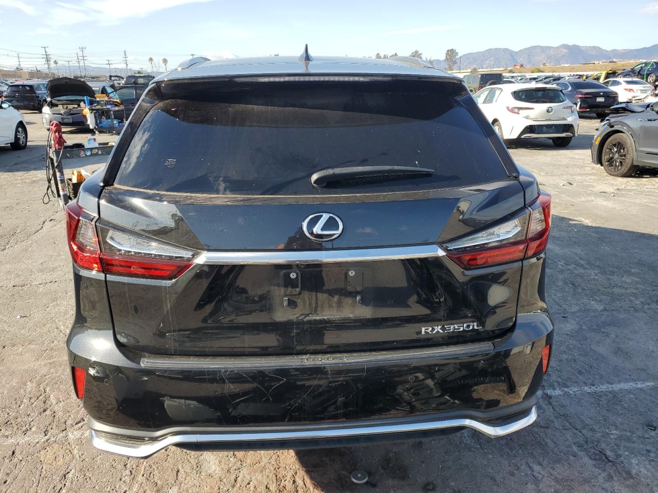 2022 Lexus RX - Image 6