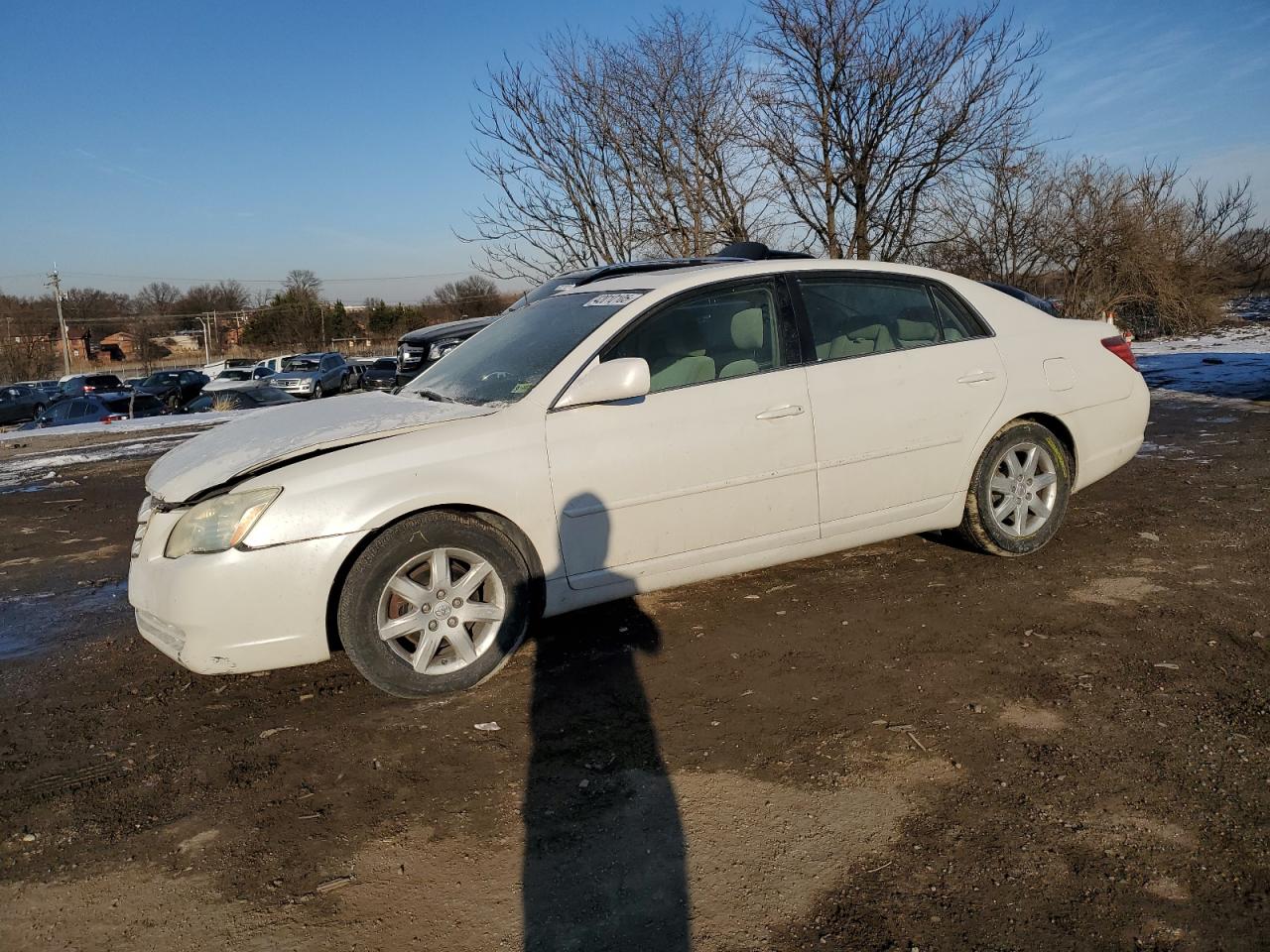 2006 Toyota Avalon - Image 1