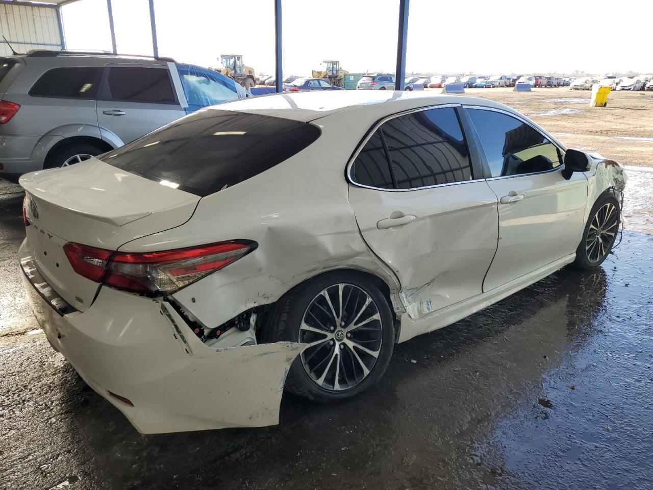 2018 Toyota Camry - Image 3