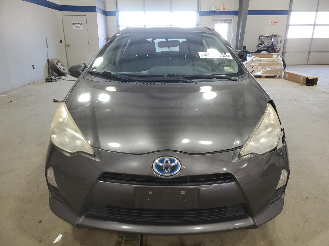 2012 Toyota Prius - Image 5