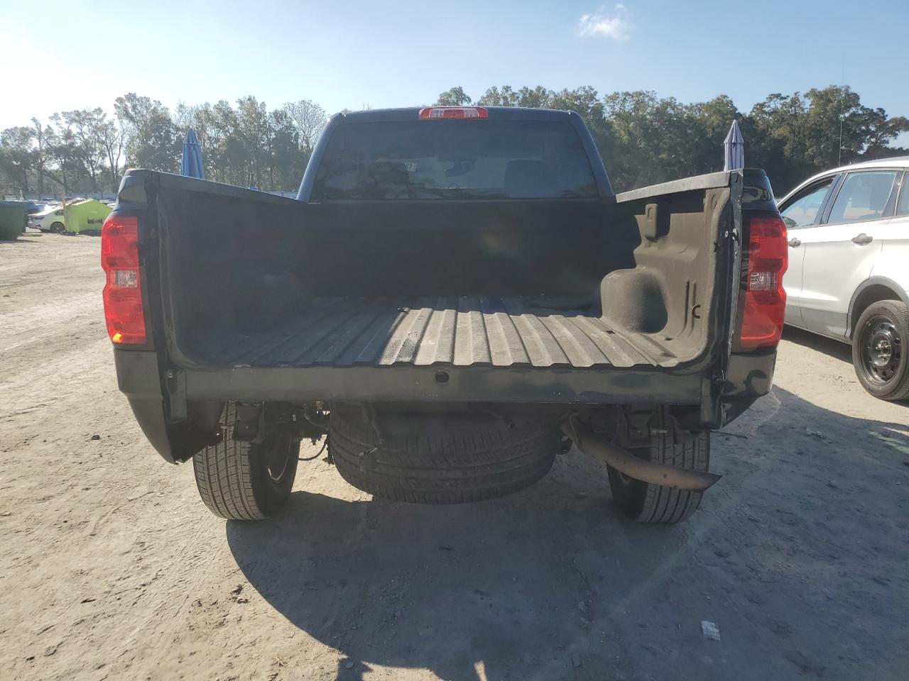 2018 Chevrolet Silverado - Image 6