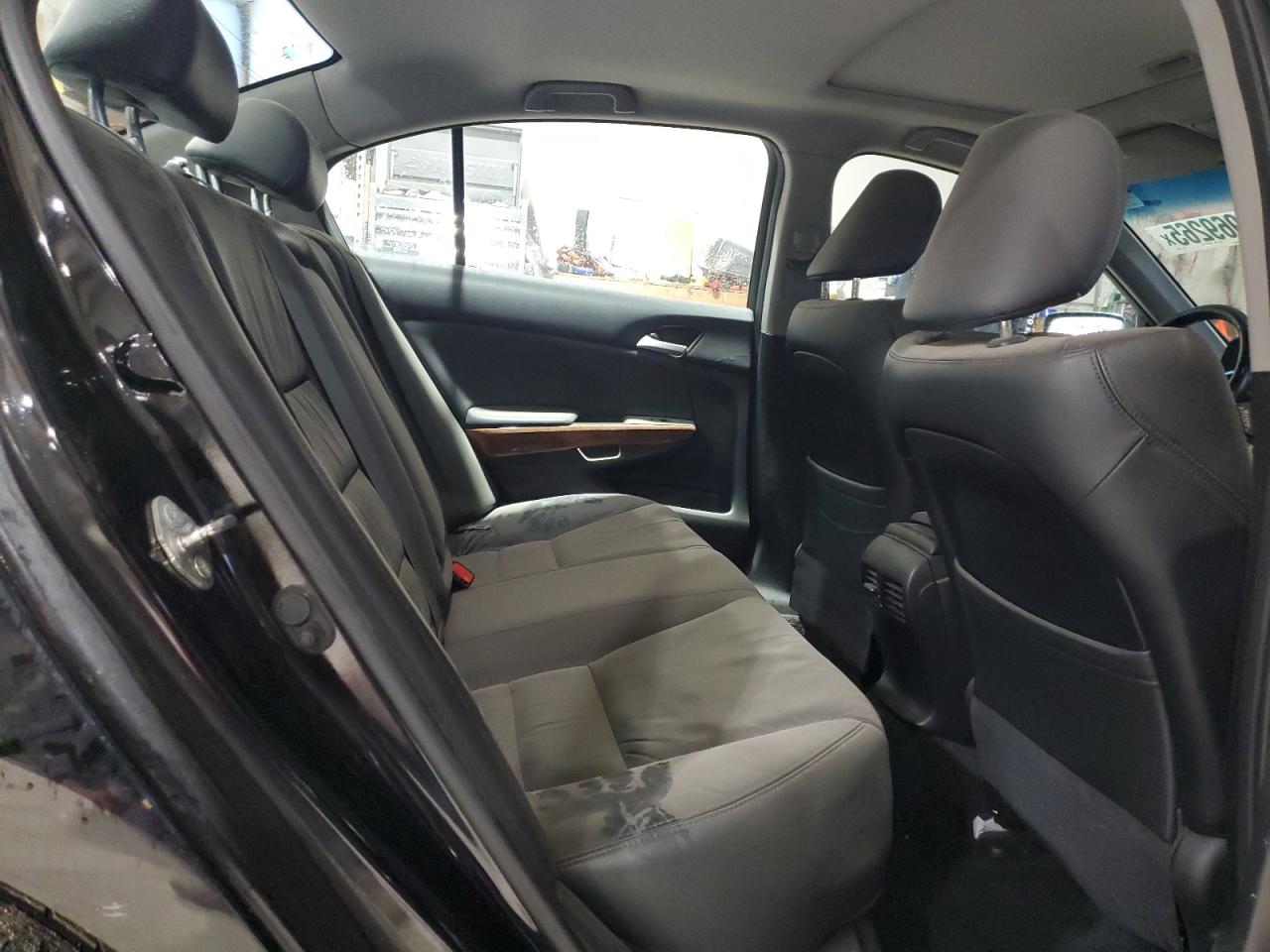 2011 Honda Accord - Image 10