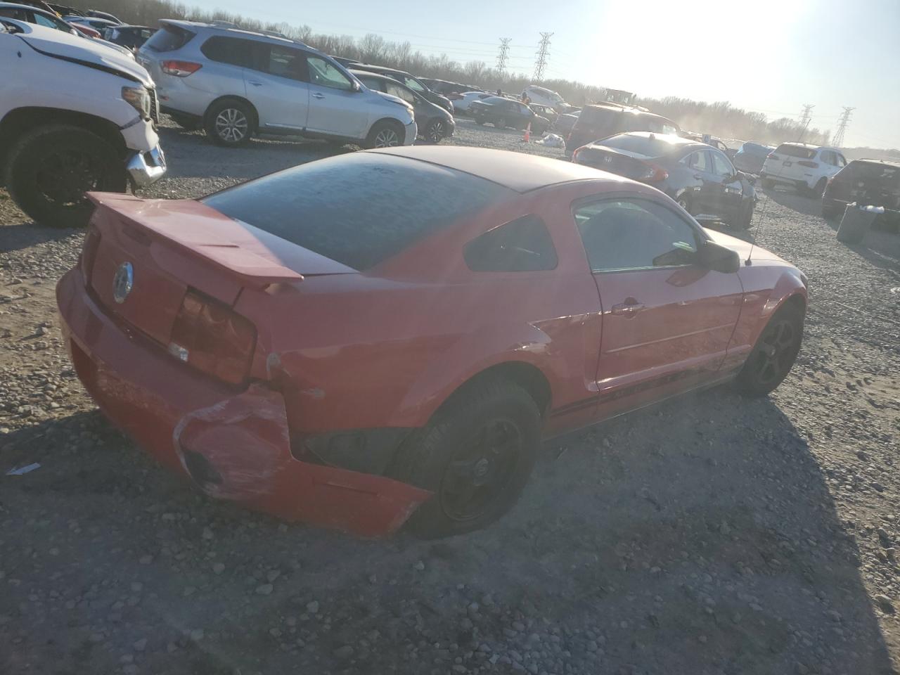 2008 Ford Mustang - Image 3