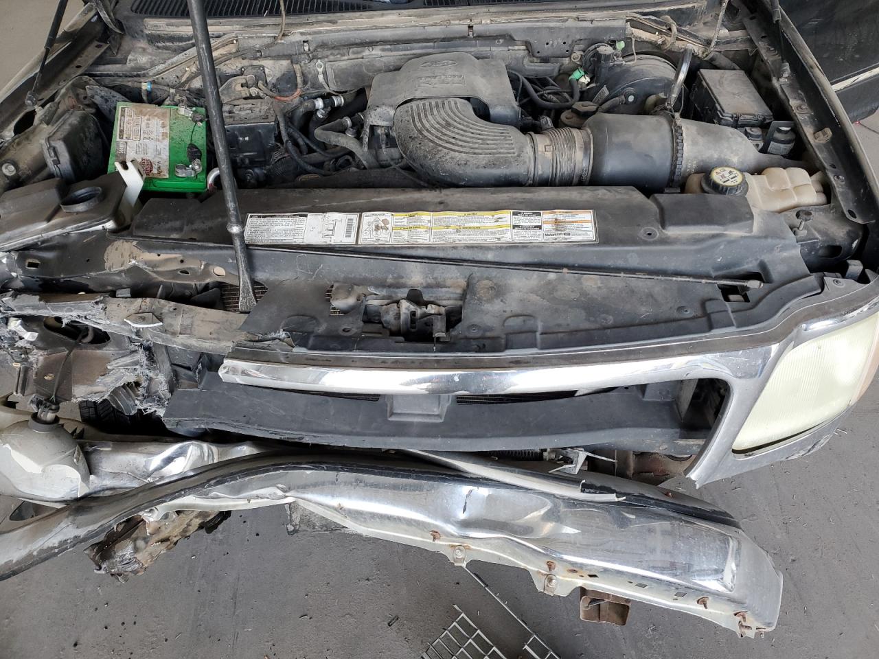 2002 Ford Expedition - Image 14