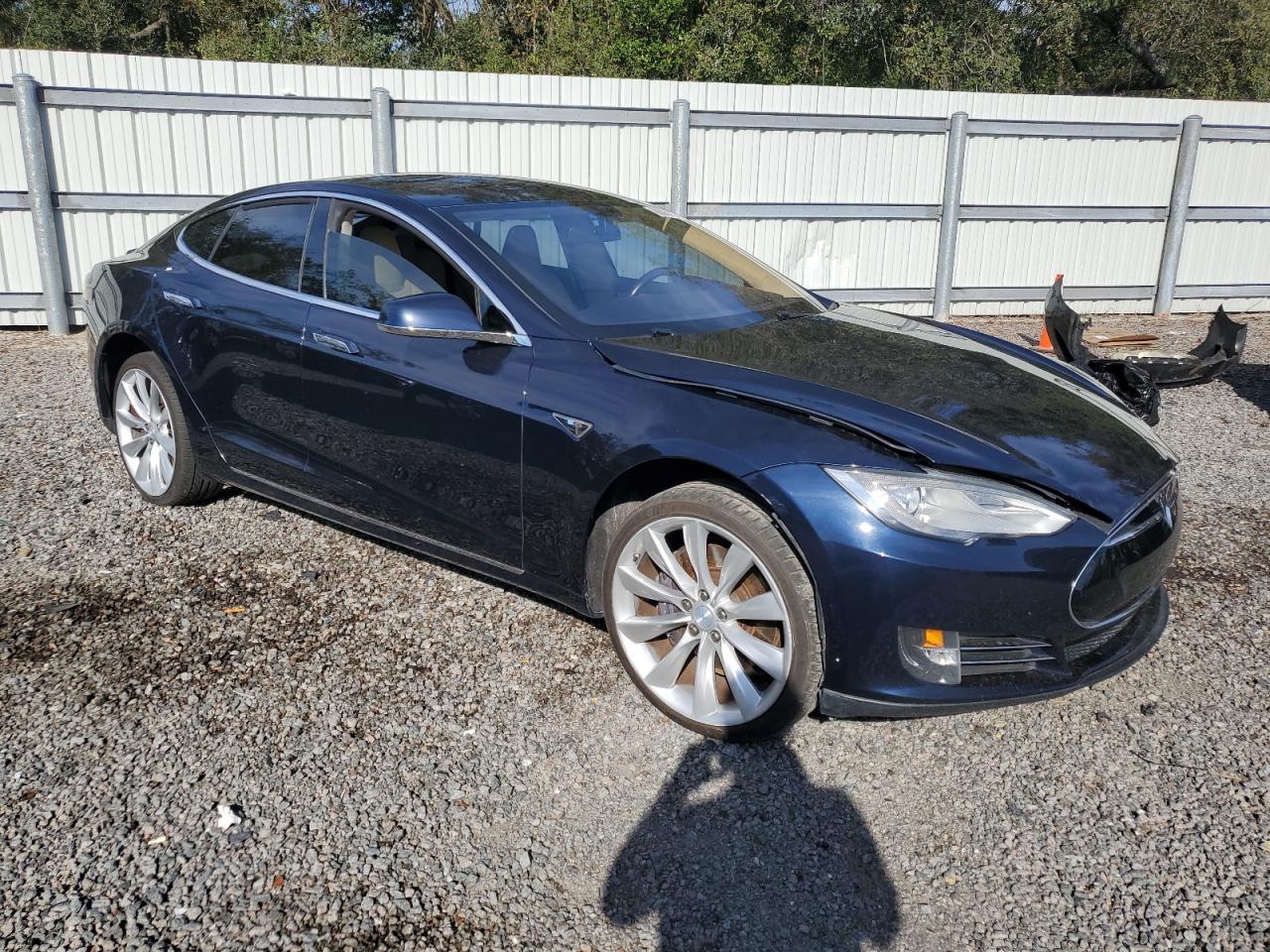 VIN 5YJSA1CP0DFP11662 2013 TESLA MODEL S no.4