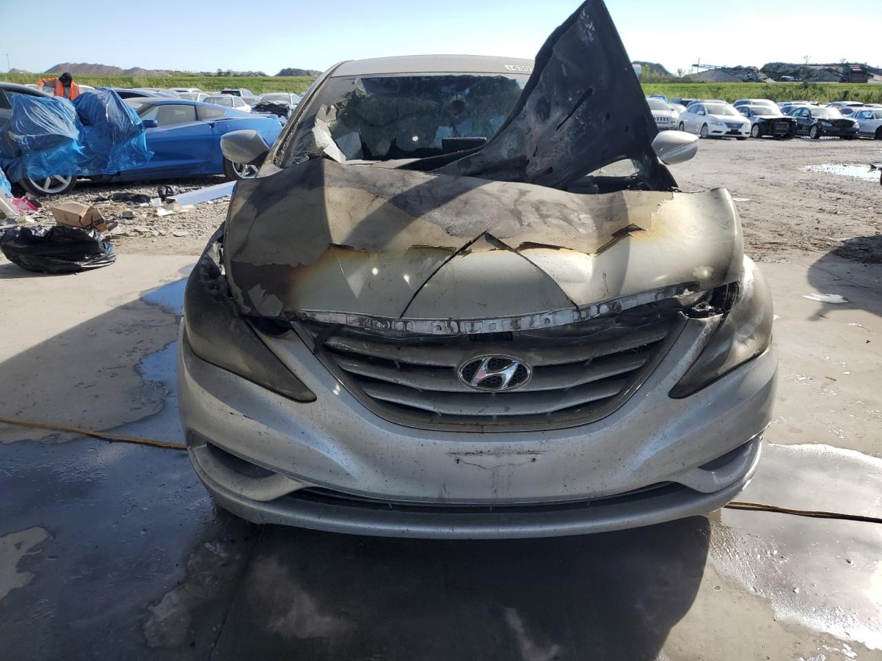 2012 Hyundai Sonata - Image 5
