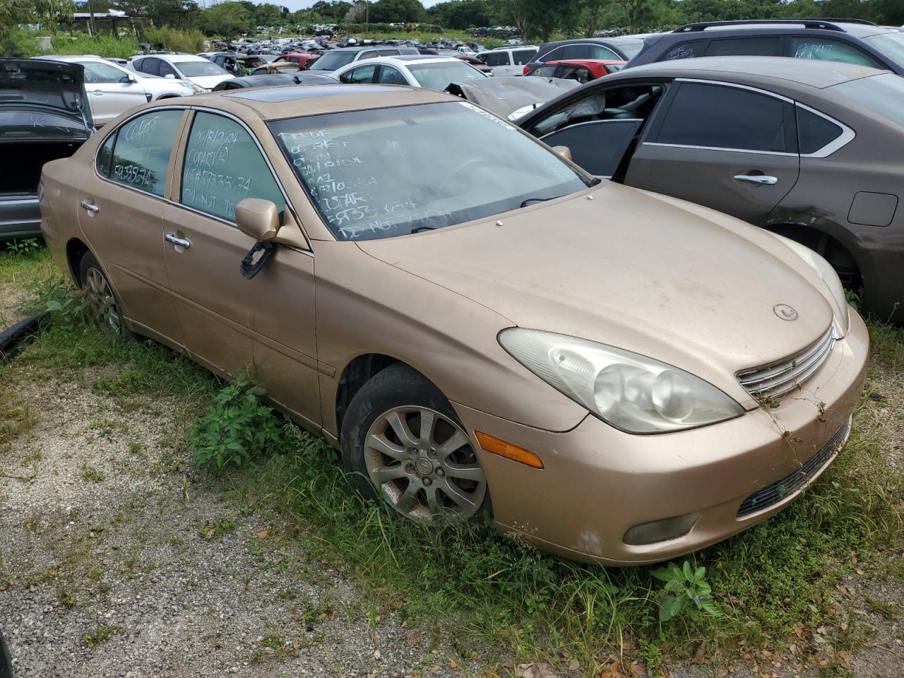 2004 Lexus ES - Image 4