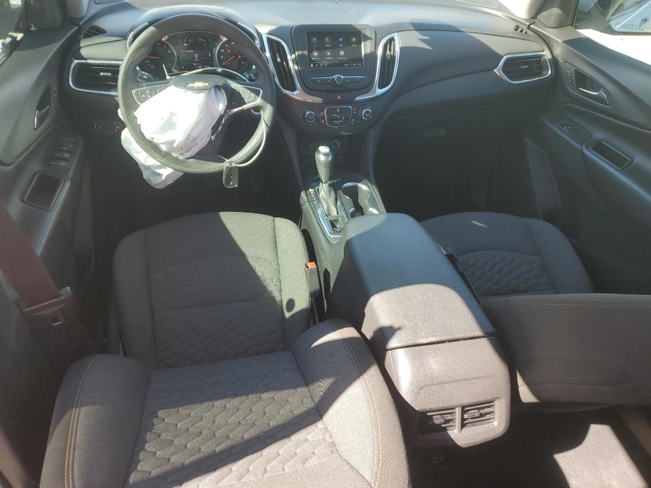 2021 Chevrolet Equinox - Image 8