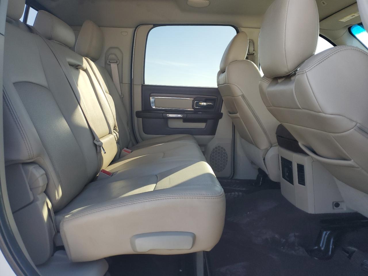 2017 RAM 2500 - Image 10