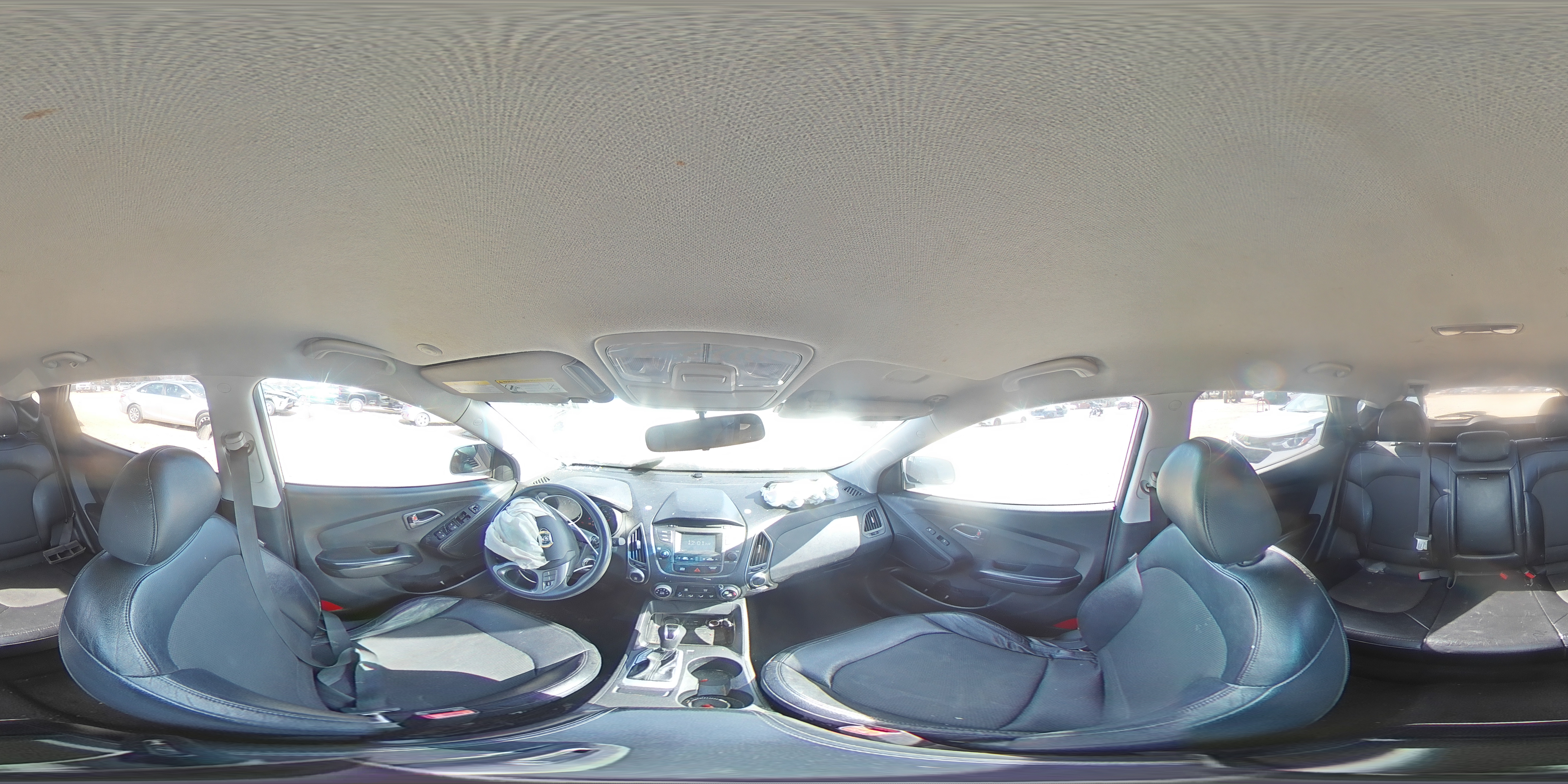 2015 Hyundai Tucson - Image 12
