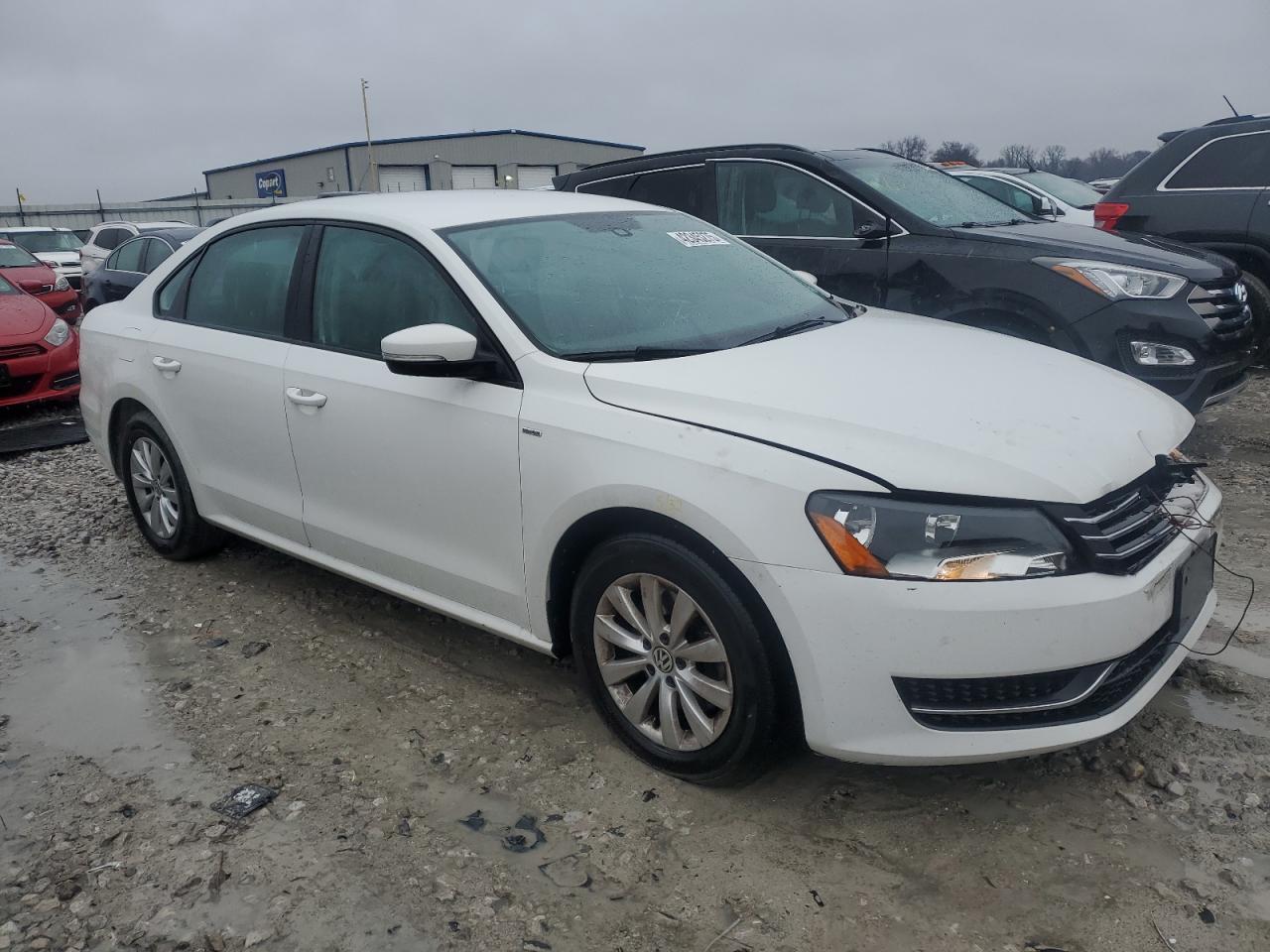 2015 Volkswagen Passat - Image 4