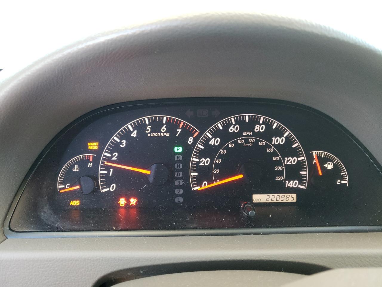 2005 Toyota Camry - Image 9