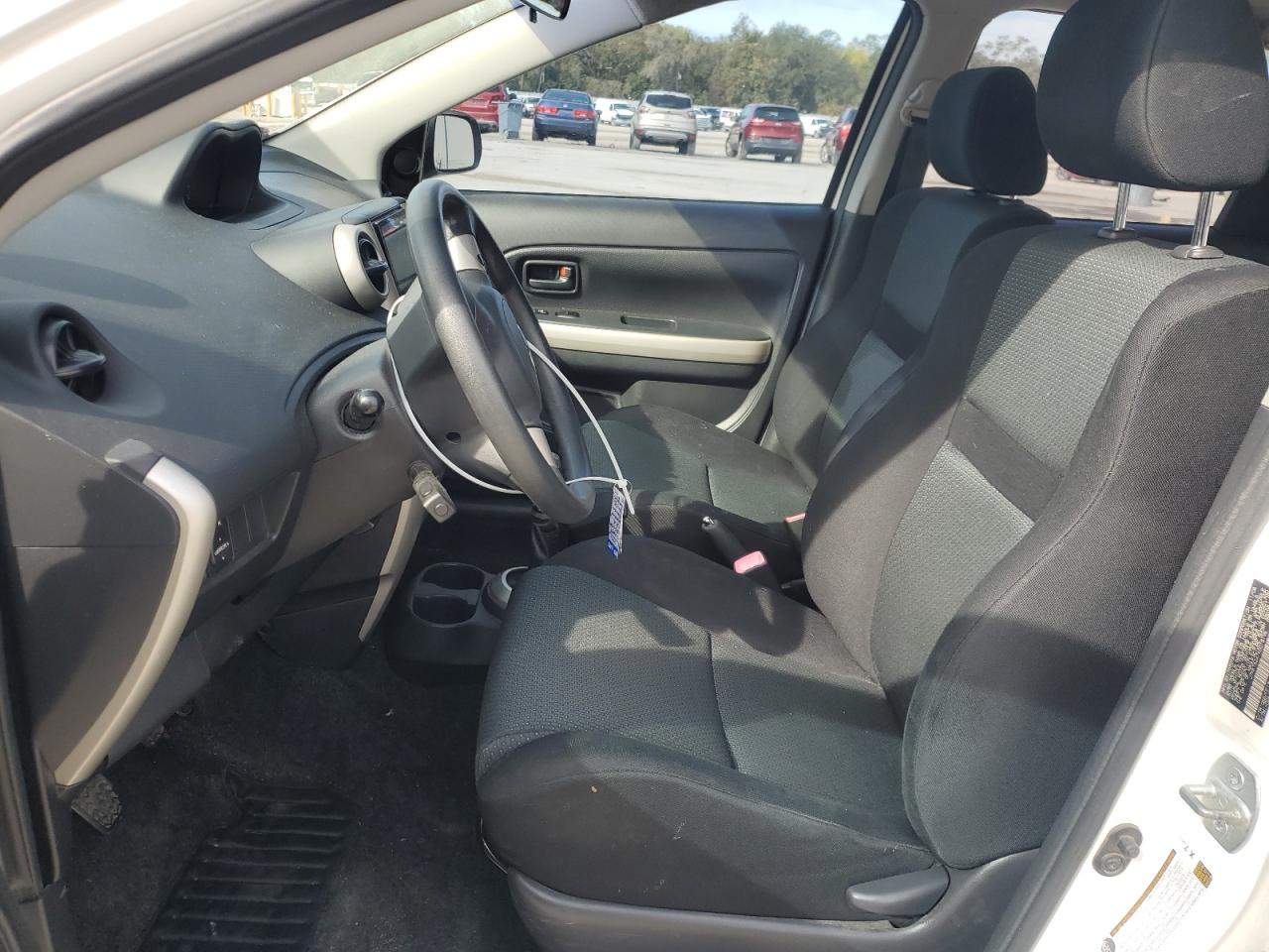 2006 Scion xA - Image 7