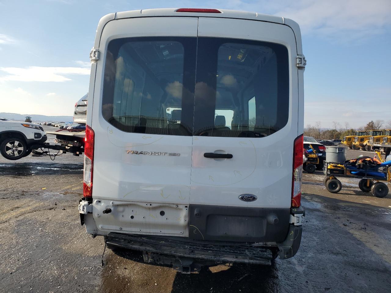 2017 Ford Transit - Image 6
