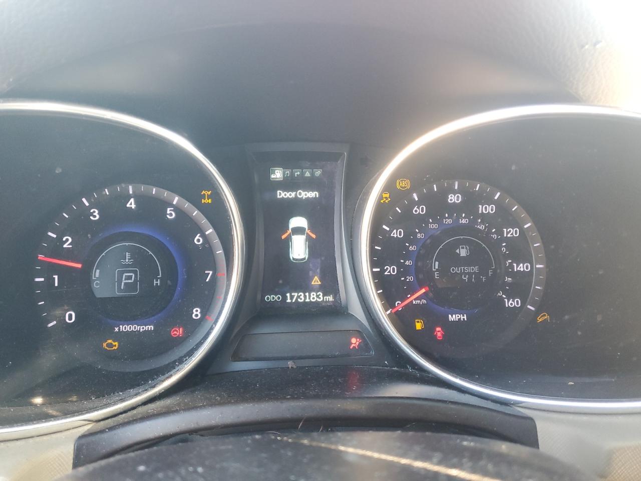 2014 Hyundai Santa Fe - Image 9