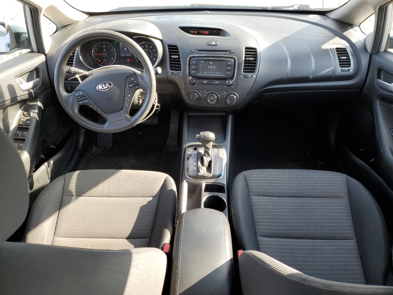 2017 Kia Forte - Image 8