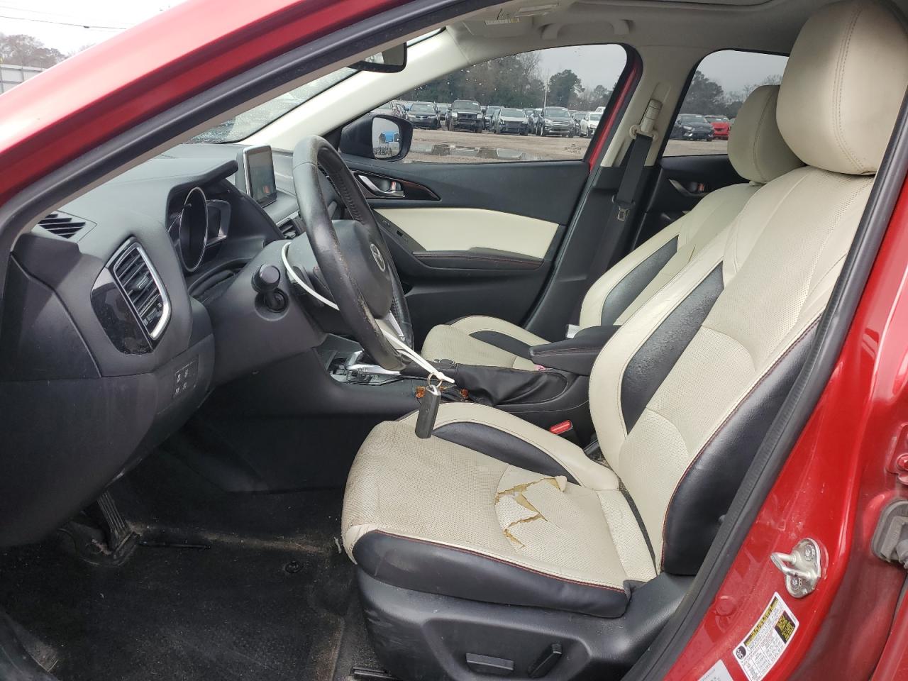 2015 Mazda 3 - Image 7