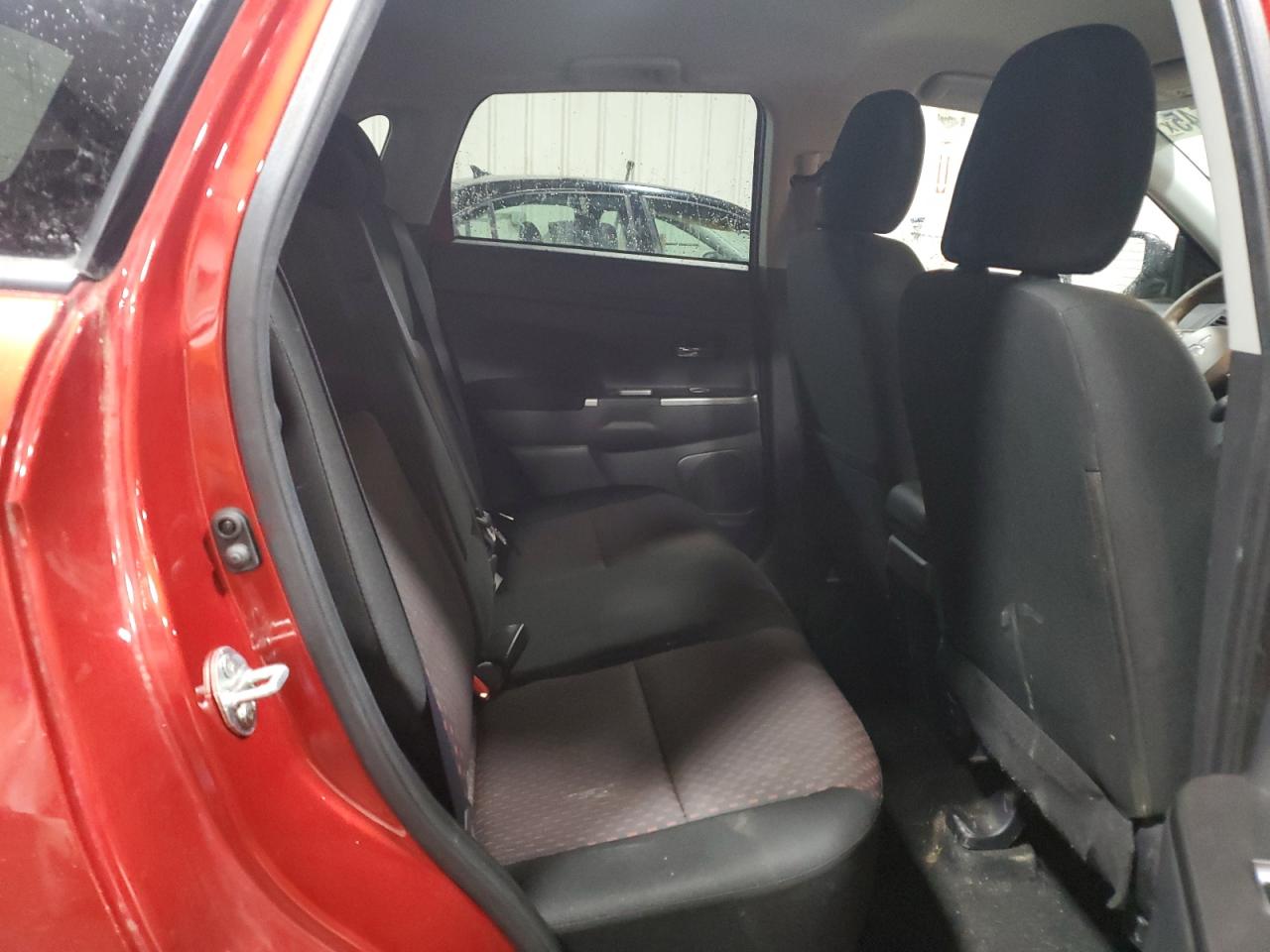 2019 Mitsubishi Outlander - Image 11