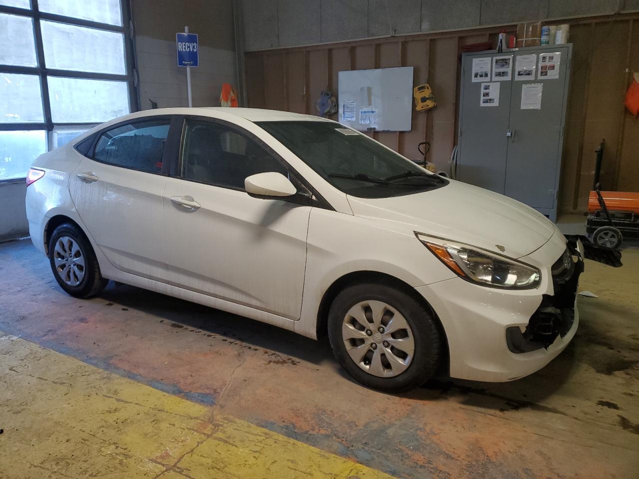 2016 Hyundai Accent - Image 4