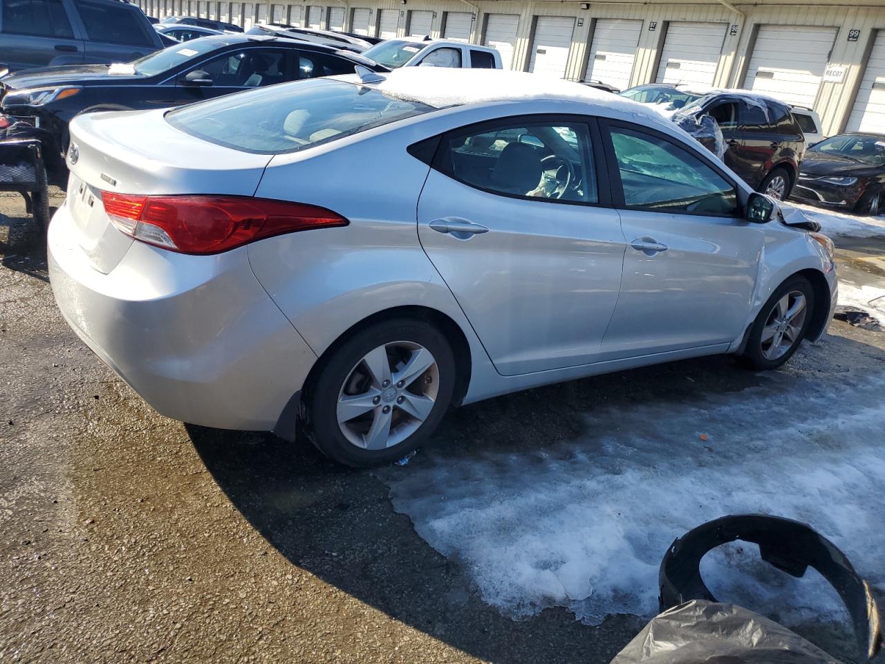 2013 Hyundai Elantra - Image 3