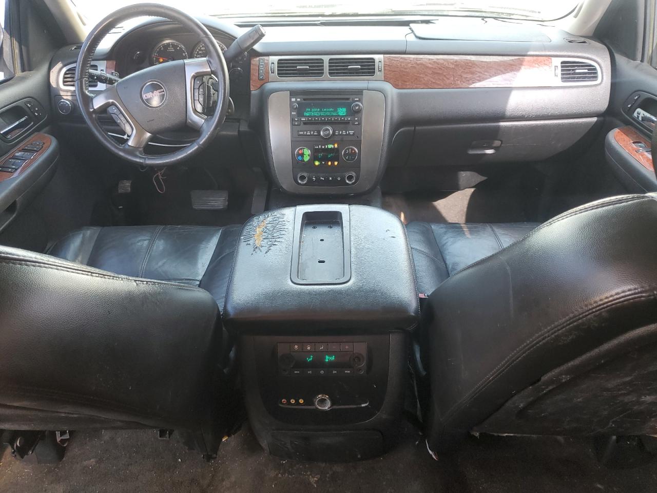 2007 GMC Yukon - Image 8