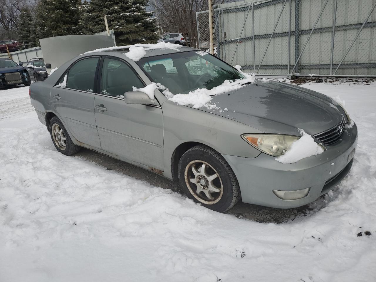 2005 Toyota Camry - Image 4