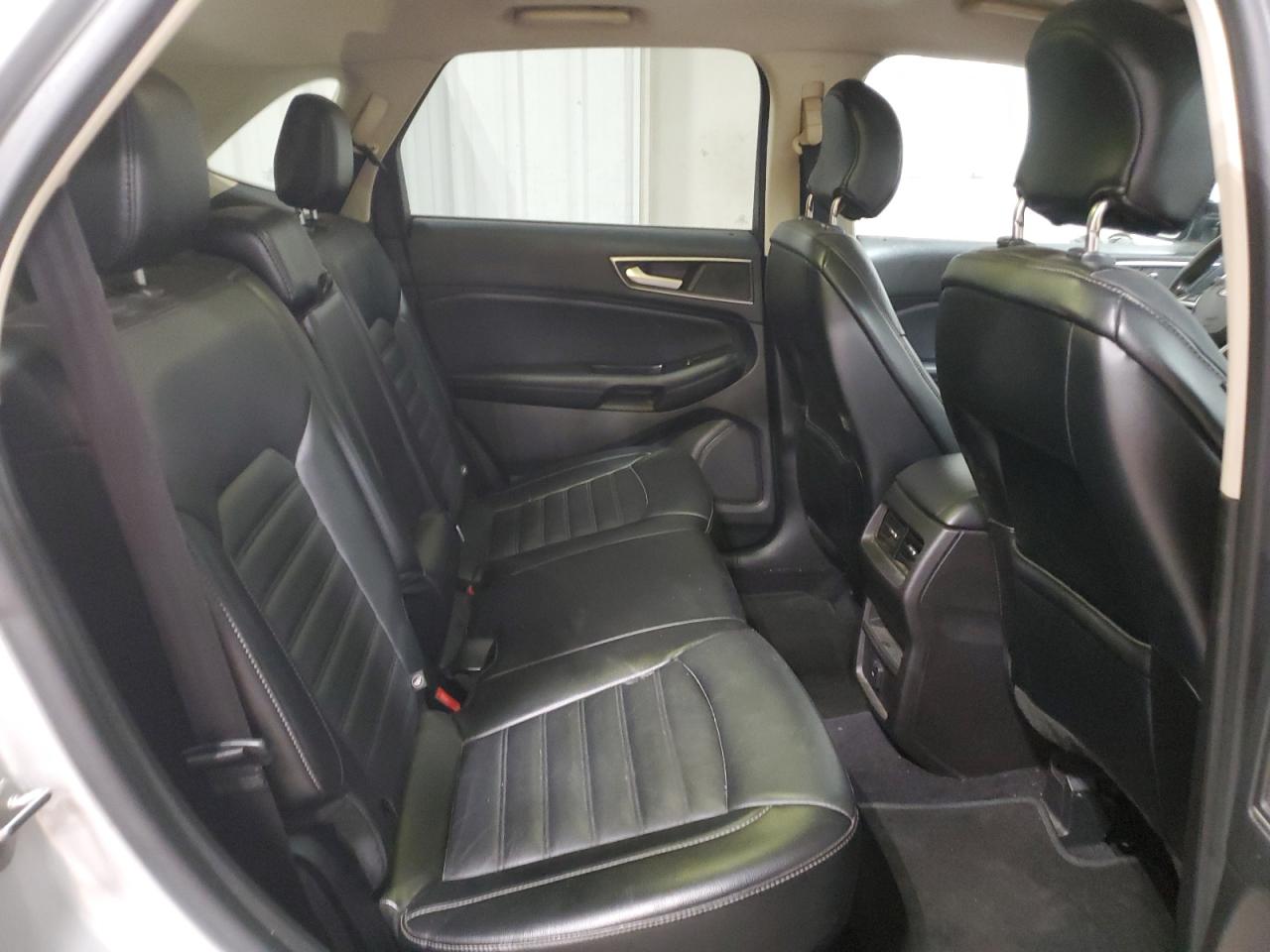 2015 Ford Edge - Image 11