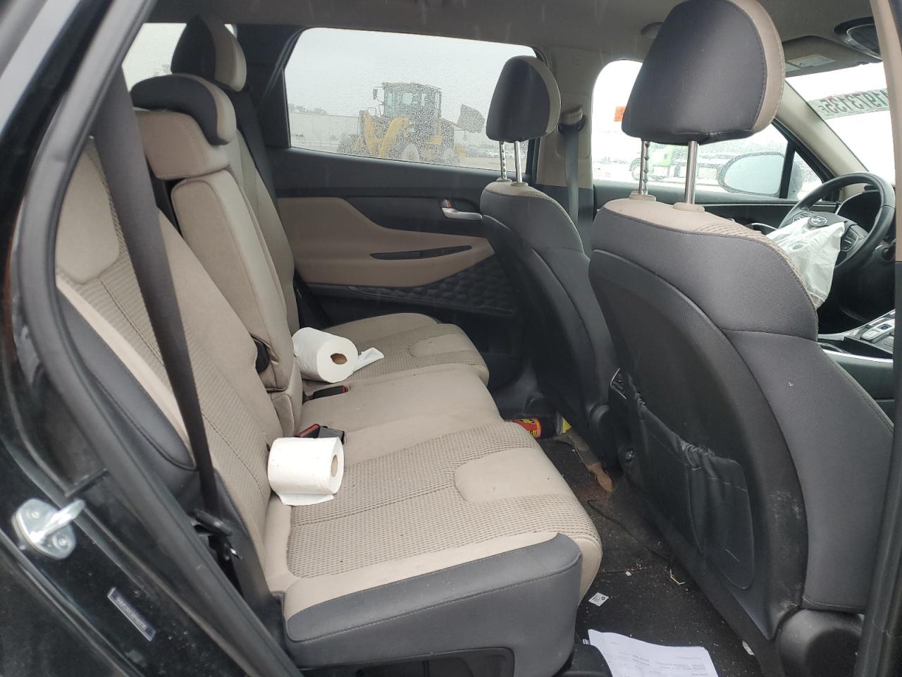 2023 Hyundai Santa Fe - Image 11