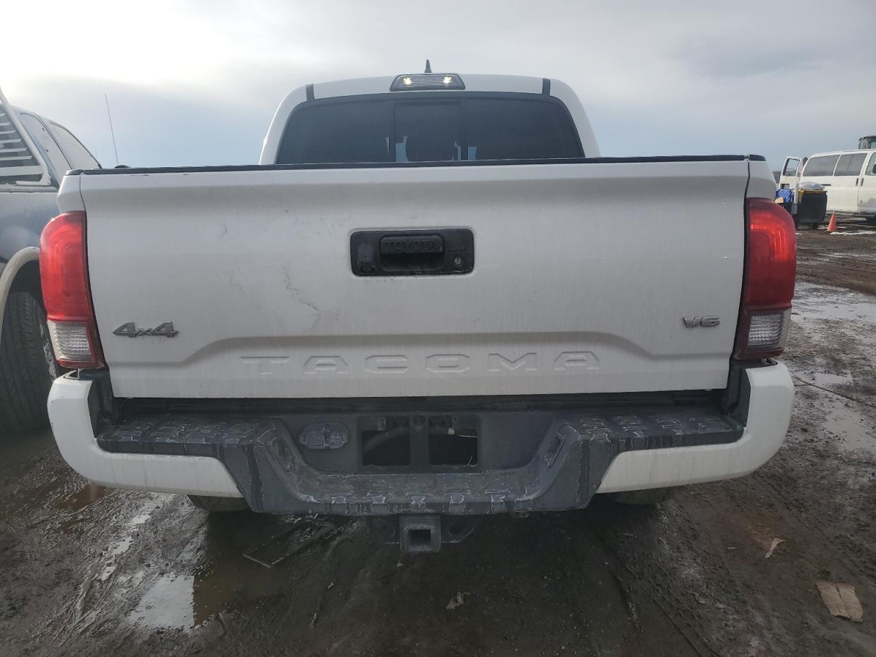 2018 Toyota Tacoma - Image 6