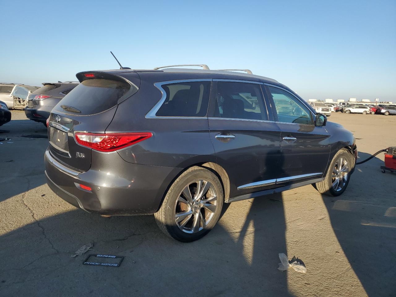 VIN 5N1AL0MM8DC351991 2013 INFINITI JX35 no.3