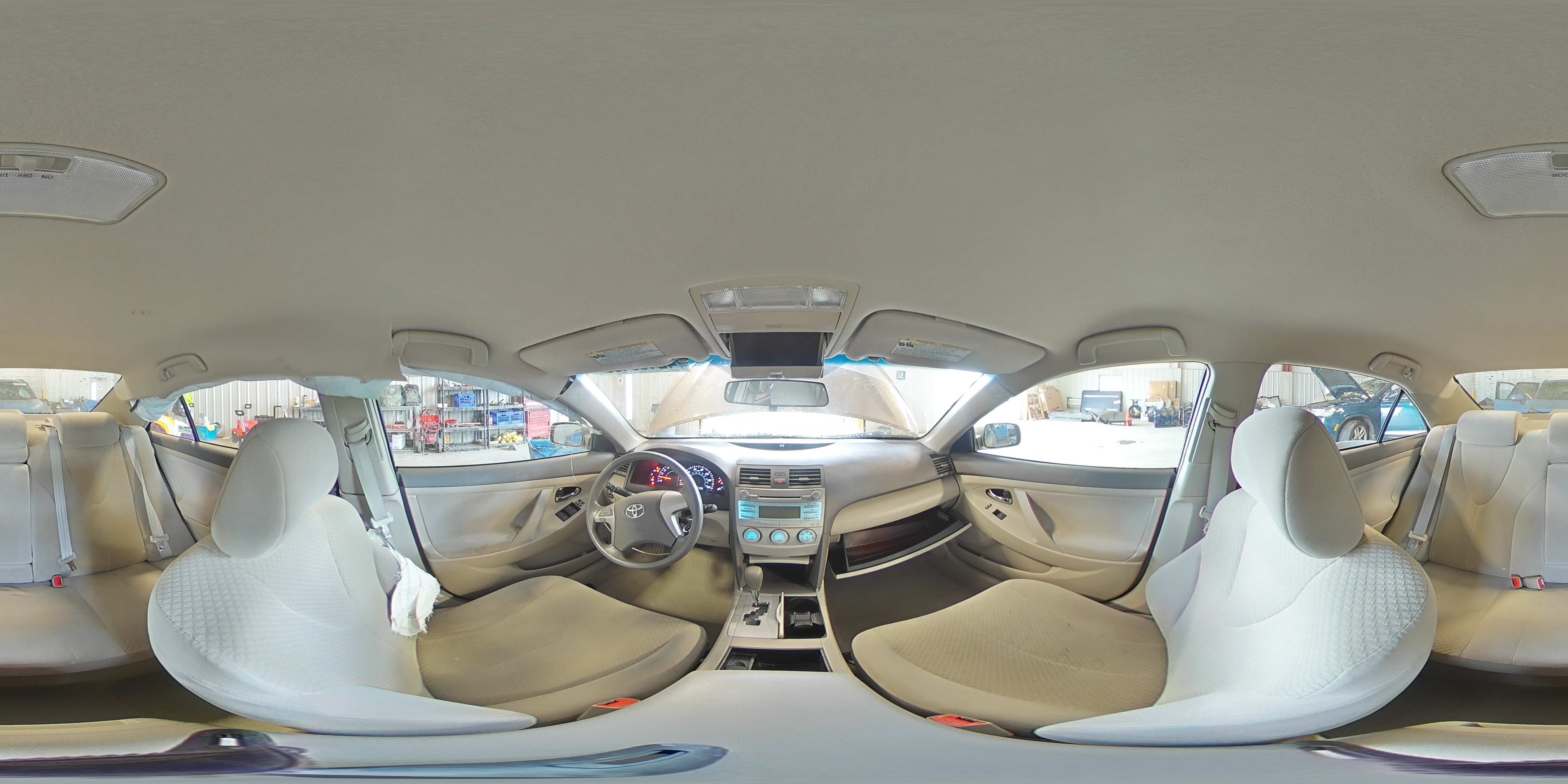 2009 Toyota Camry - Image 13
