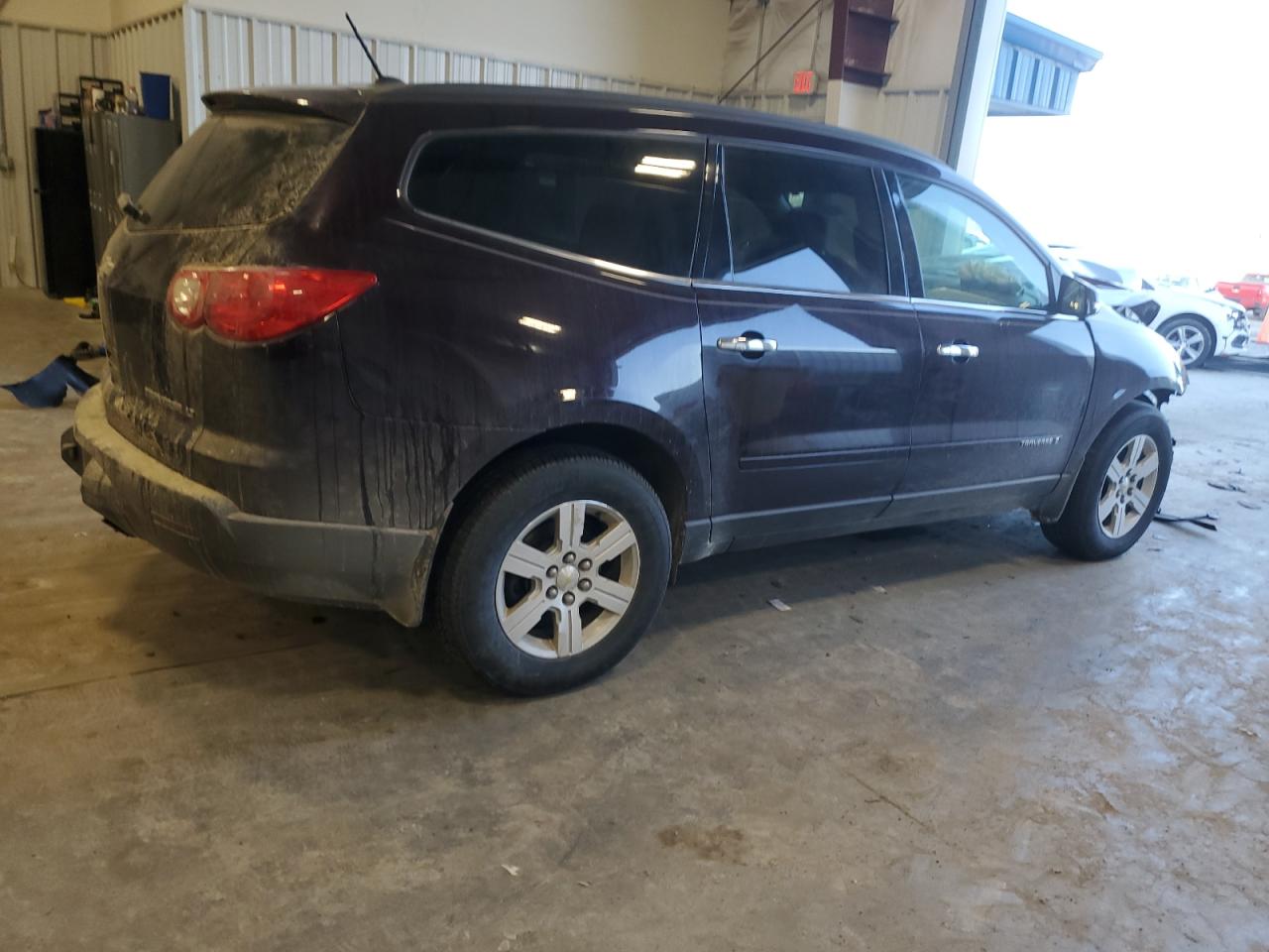 2009 Chevrolet Traverse - Image 3