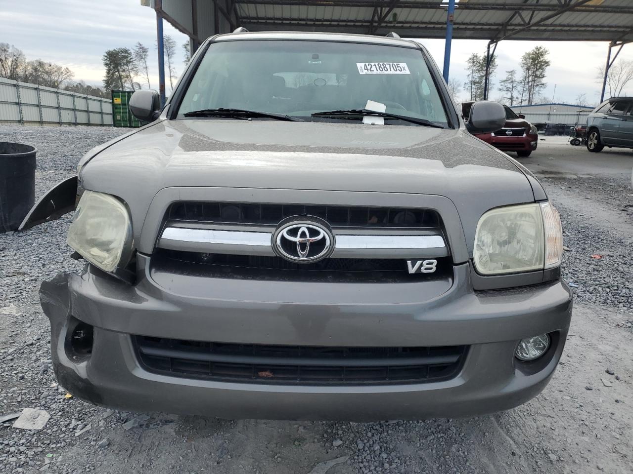 2005 Toyota Sequoia - Image 5