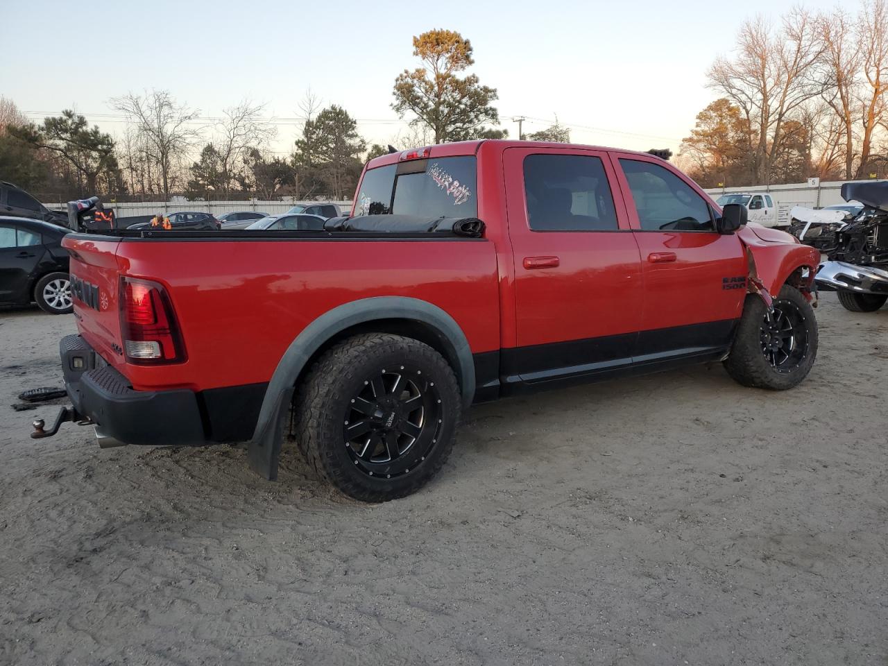 2016 RAM 1500 - Image 3