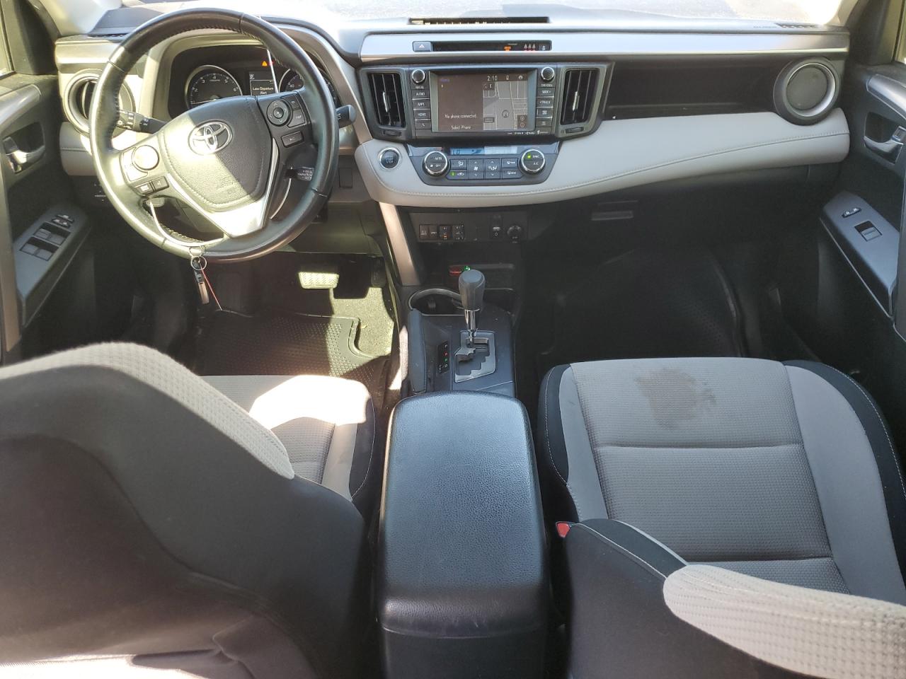 2018 Toyota RAV 4 - Image 8