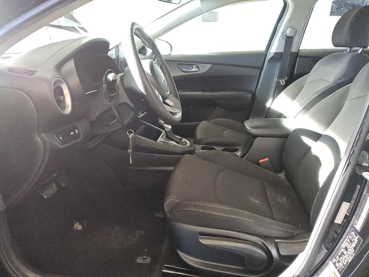 2020 Kia Forte - Image 7
