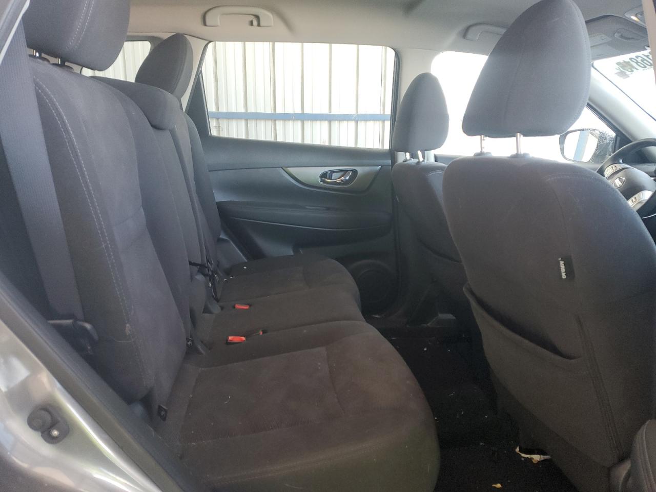 2016 Nissan Rogue - Image 11