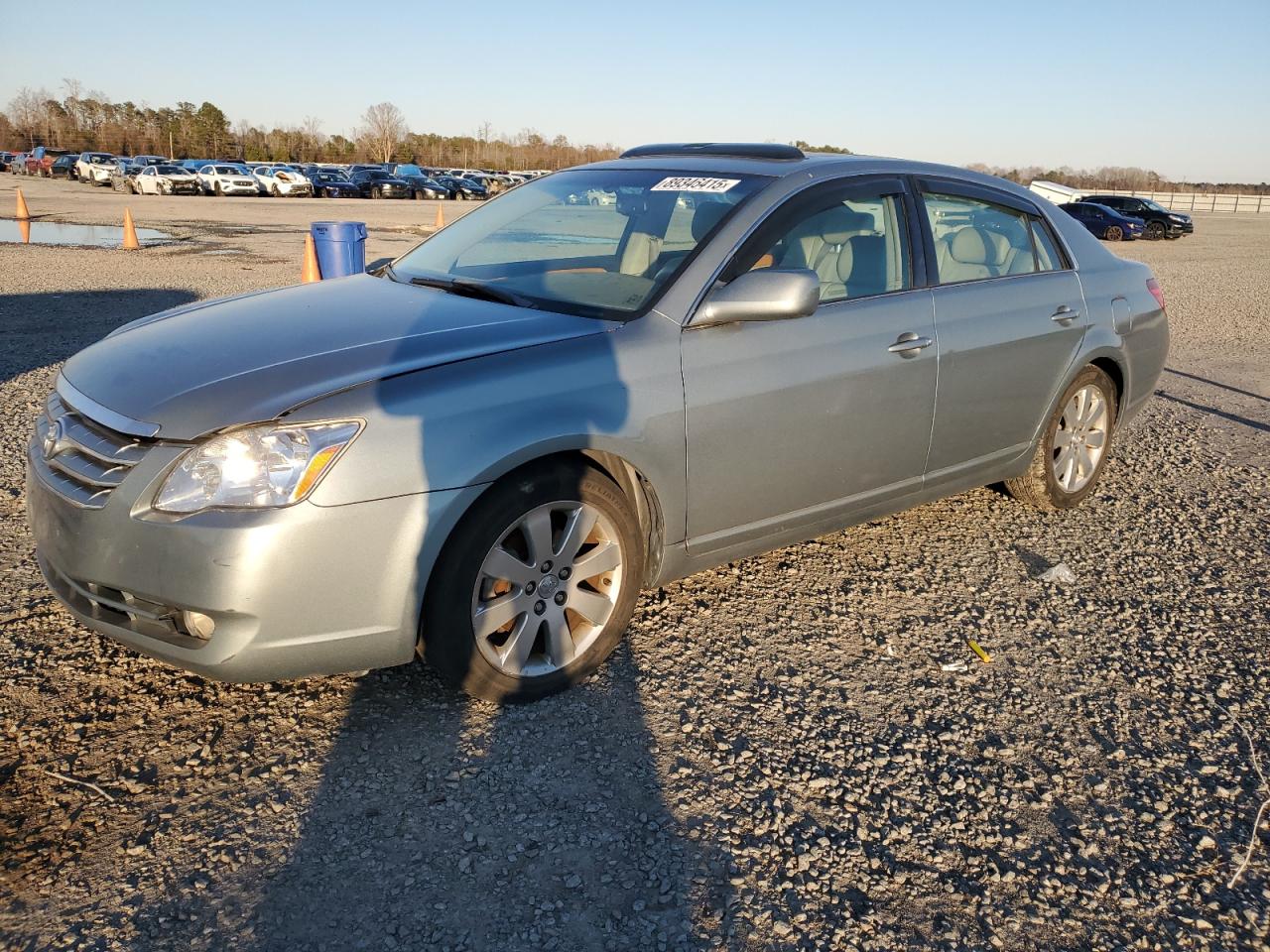 2006 Toyota Avalon - Image 1